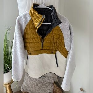 Mountain Hardwear Gold and White Ski Jacket